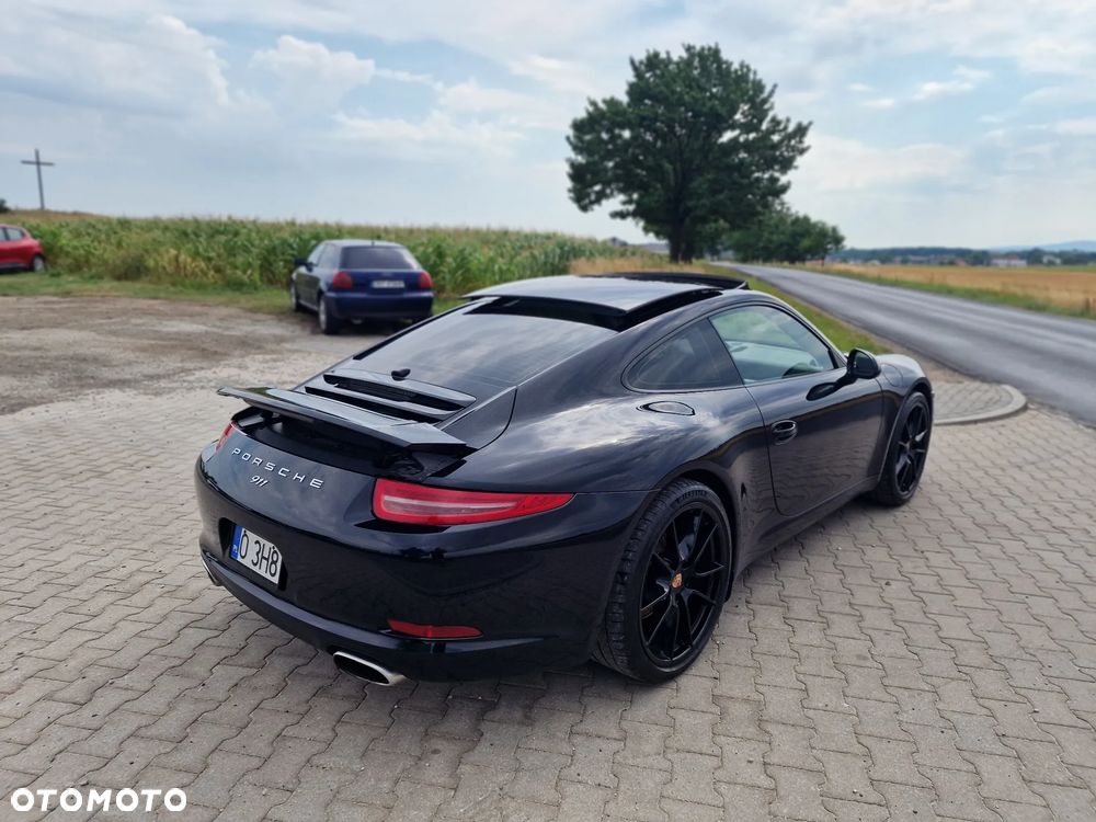 Porsche 911 Carrera Black Edition PDK - 10