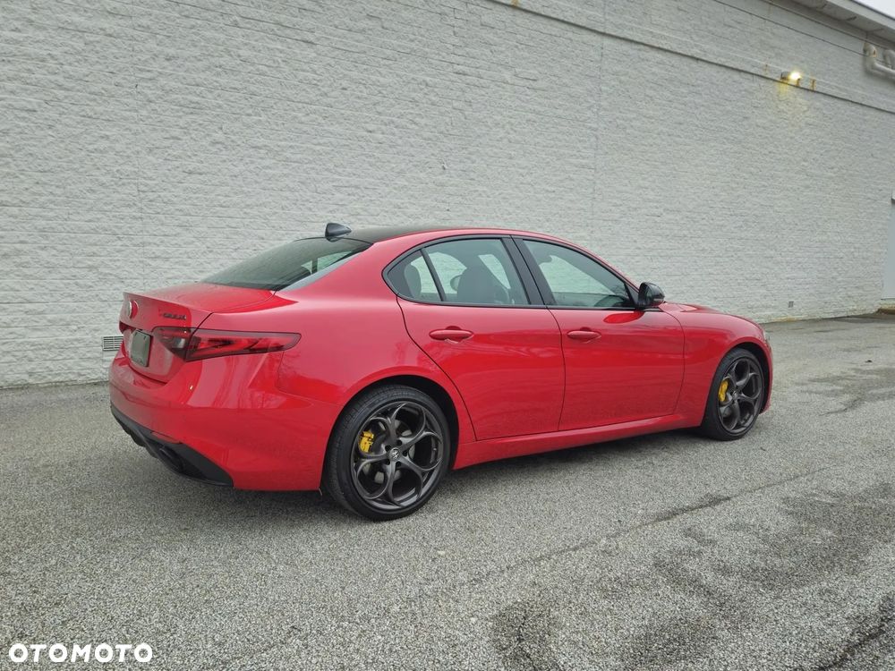 Alfa Romeo Giulia 2.0 Turbo 16V AT8-Q4 Ti - 13