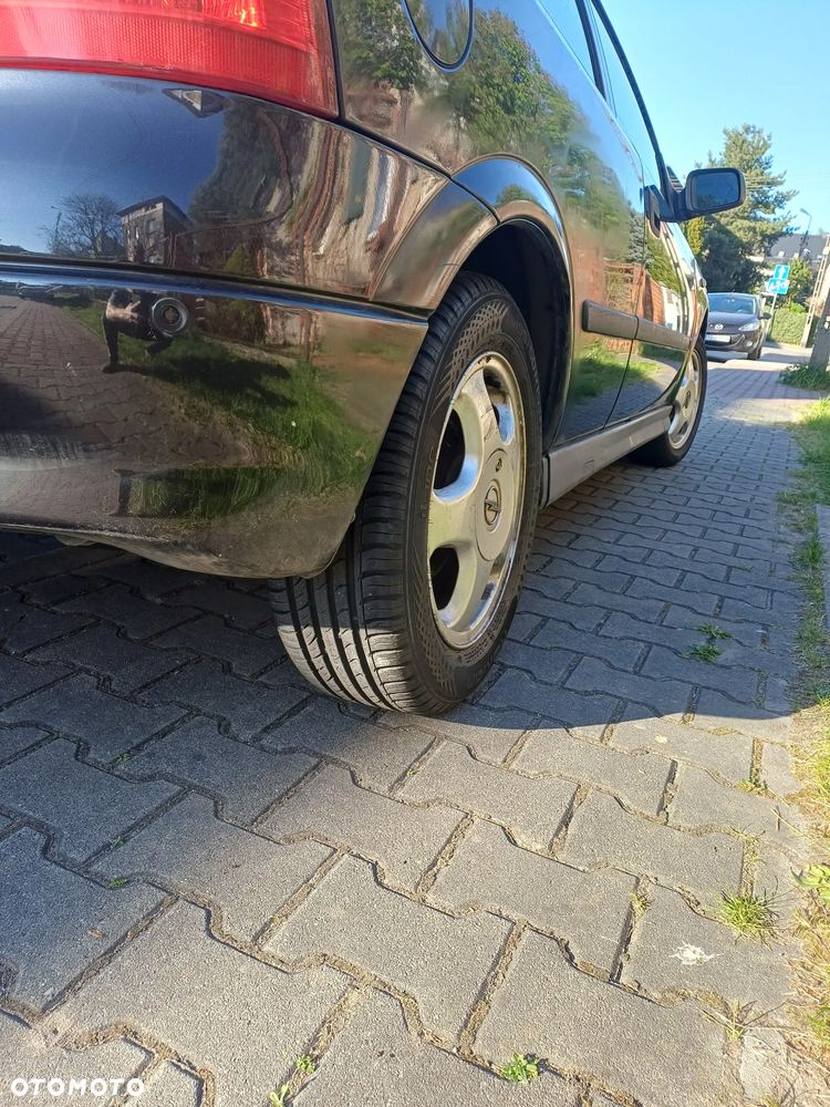 Opel Astra 1.6 - 3