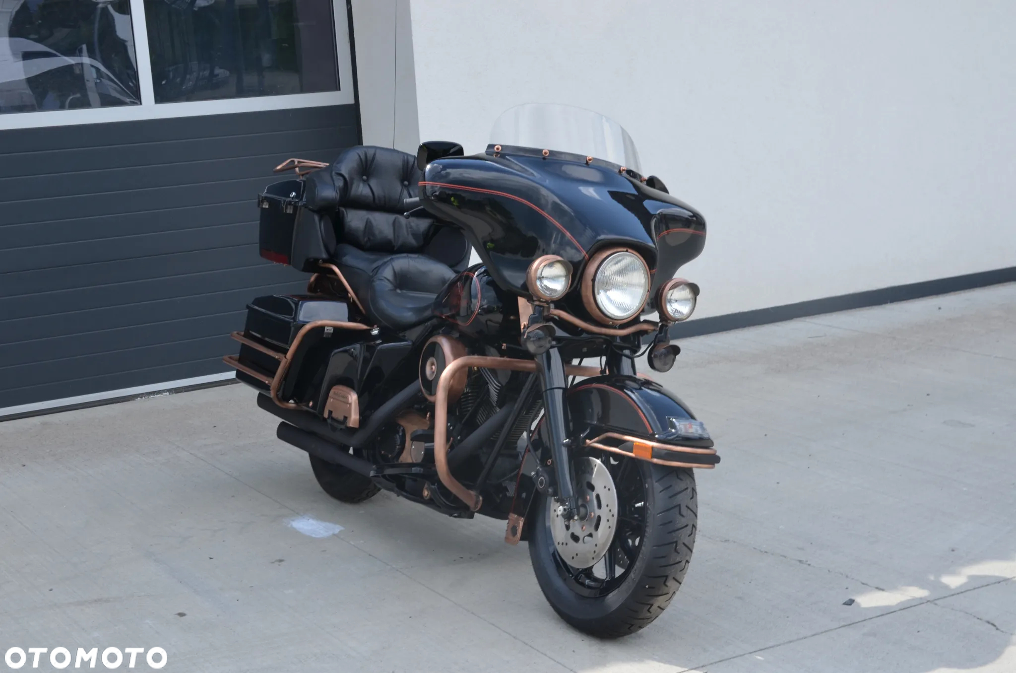 Harley-Davidson FLH Electra Glide - 28