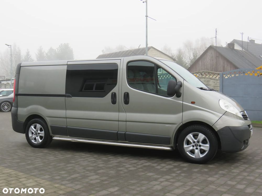 Opel Vivaro Long 2.5CDTI 145Ps *Brygadówka 6 osób*Automat* - 12