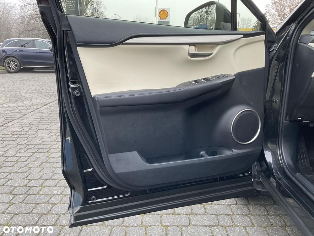 Lexus NX 300 F Impression AWD - 30