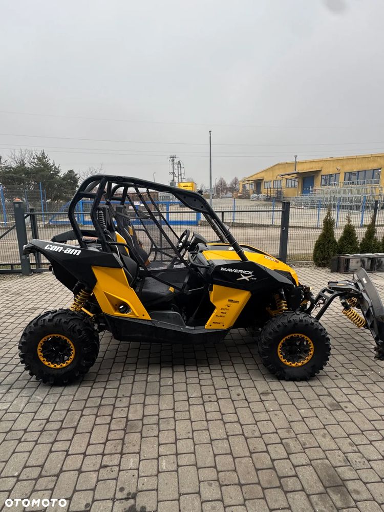 Can-Am Maverick - 2