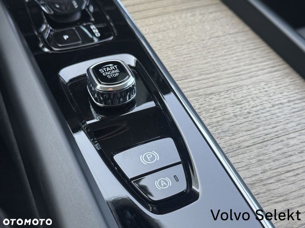 Volvo XC 60 - 22