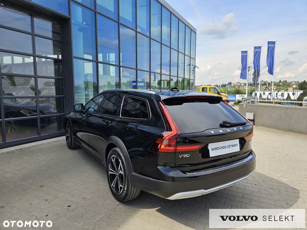 Volvo V90 Cross Country - 9