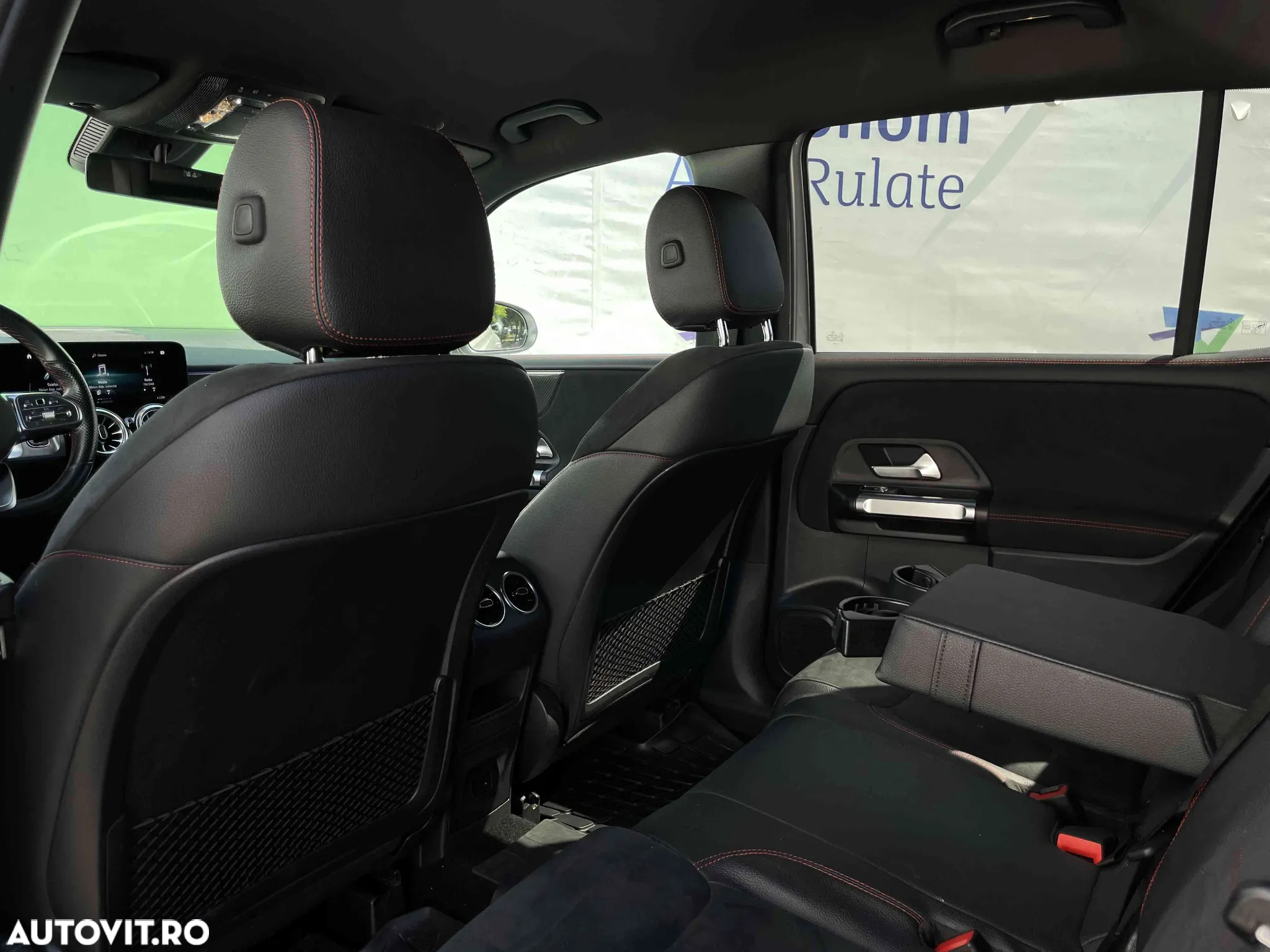 Mercedes-Benz GLB - 15