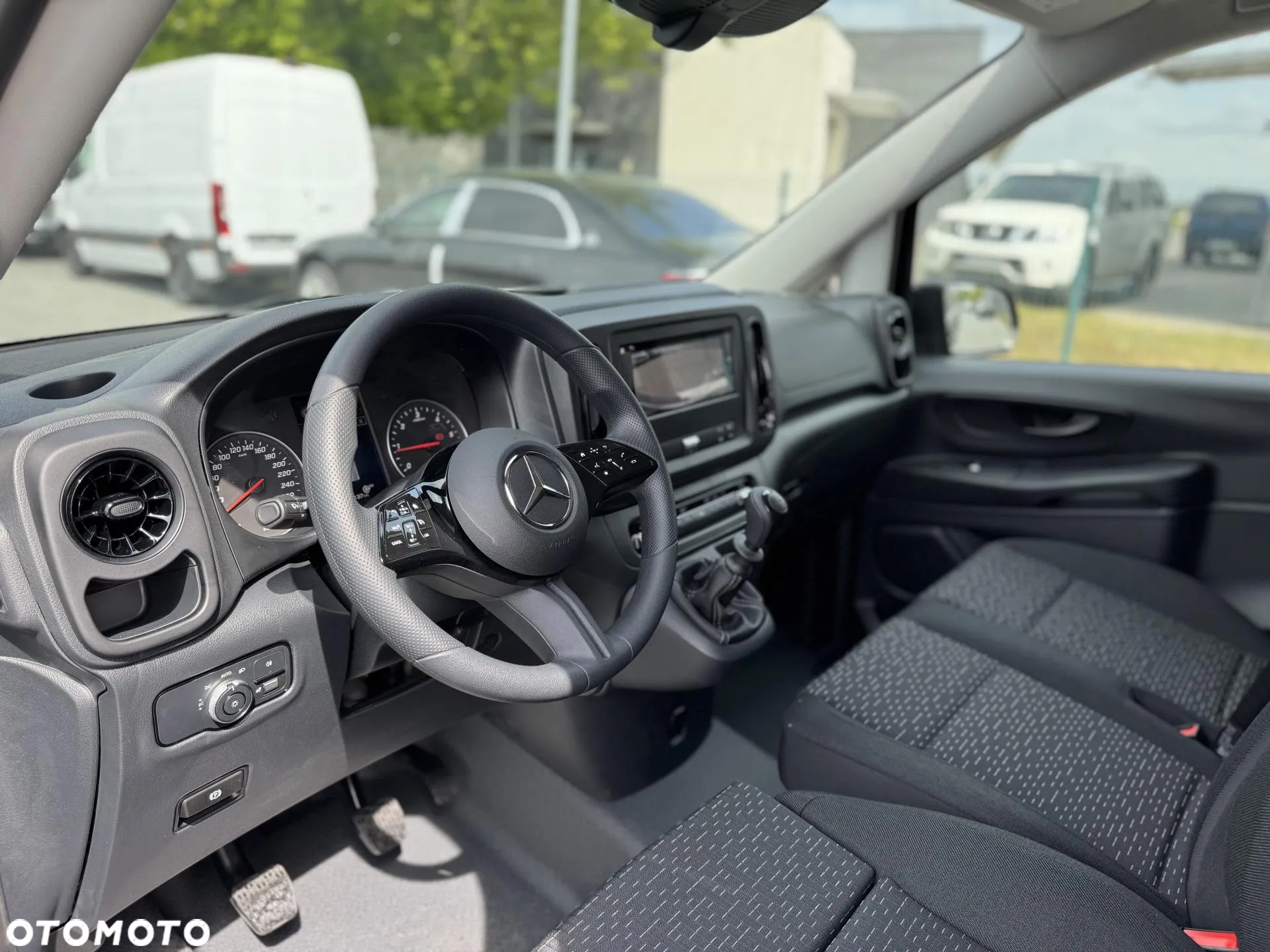 Mercedes-Benz Vito - 9