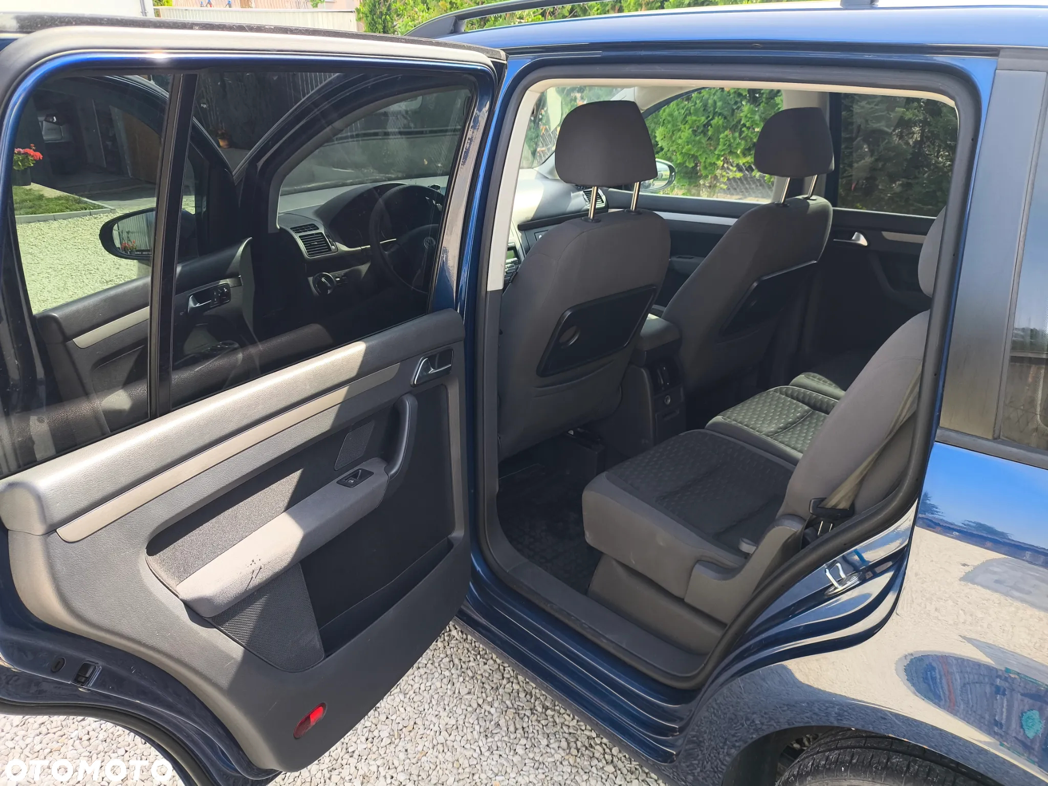 Volkswagen Touran - 15