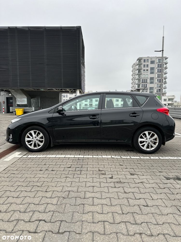 Toyota Auris 1.6 Premium - 10