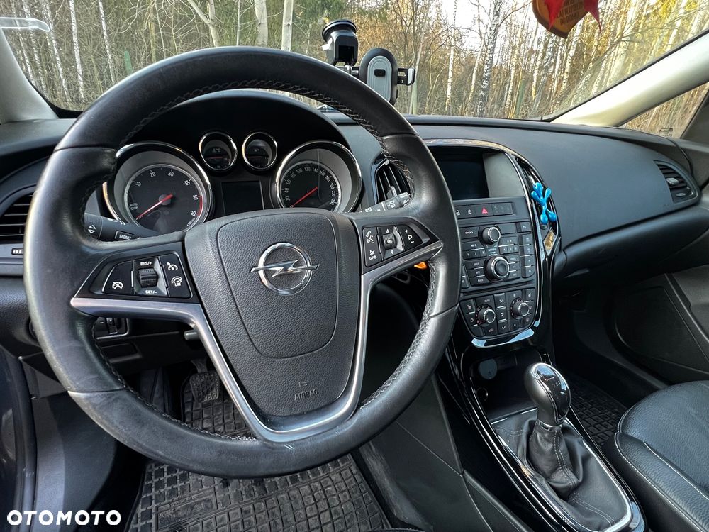 Opel Astra 1.6 CDTI Cosmo - 19