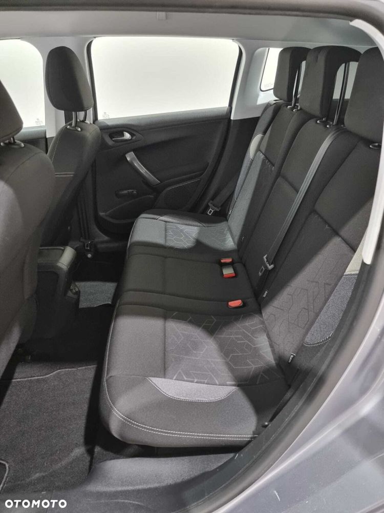 Peugeot 2008 - 16