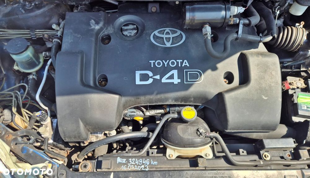 Toyota Corolla Verso 2.0 D-4D Terra - 8