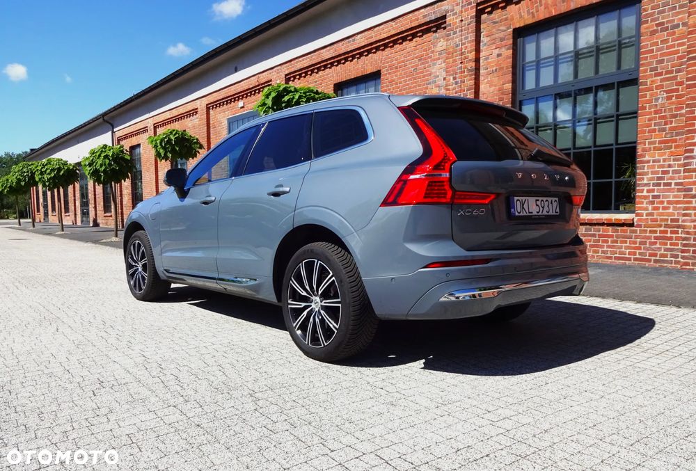 Volvo XC 60 T8 Plug-In Hybrid AWD Ultra Dark - 10