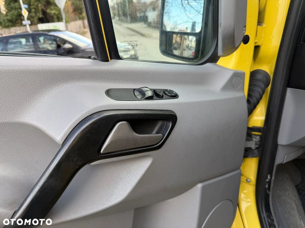 Mercedes-Benz Sprinter - 16