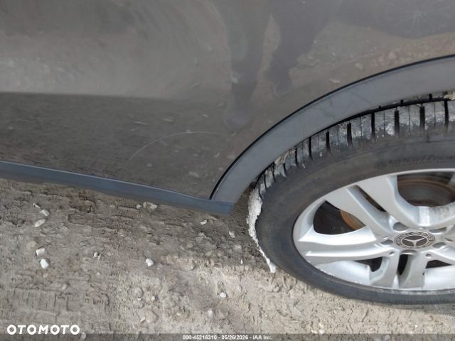 Mercedes-Benz GLA 250 4Matic 7G-DCT - 7