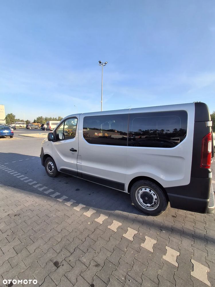 Opel Vivaro L2H1 2.9t Edition - 4