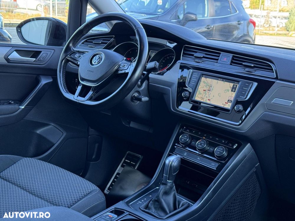 Volkswagen Touran - 7