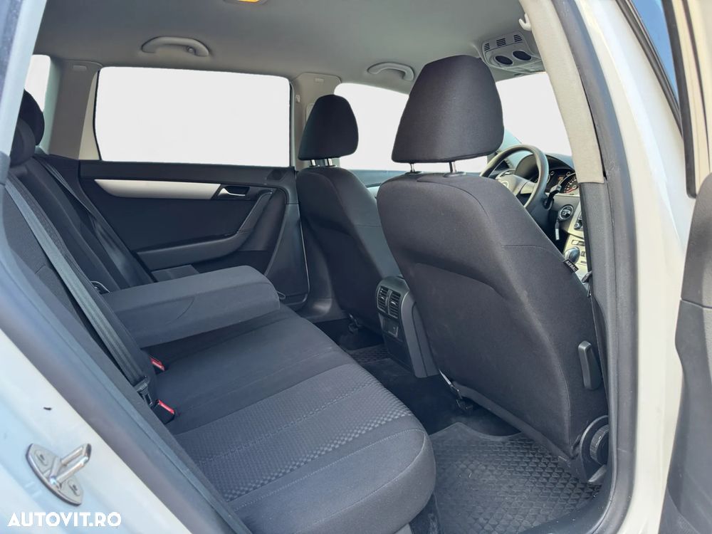 Volkswagen Passat Variant 2.0 TDI BlueMotion Technology DSG Comfortline - 8