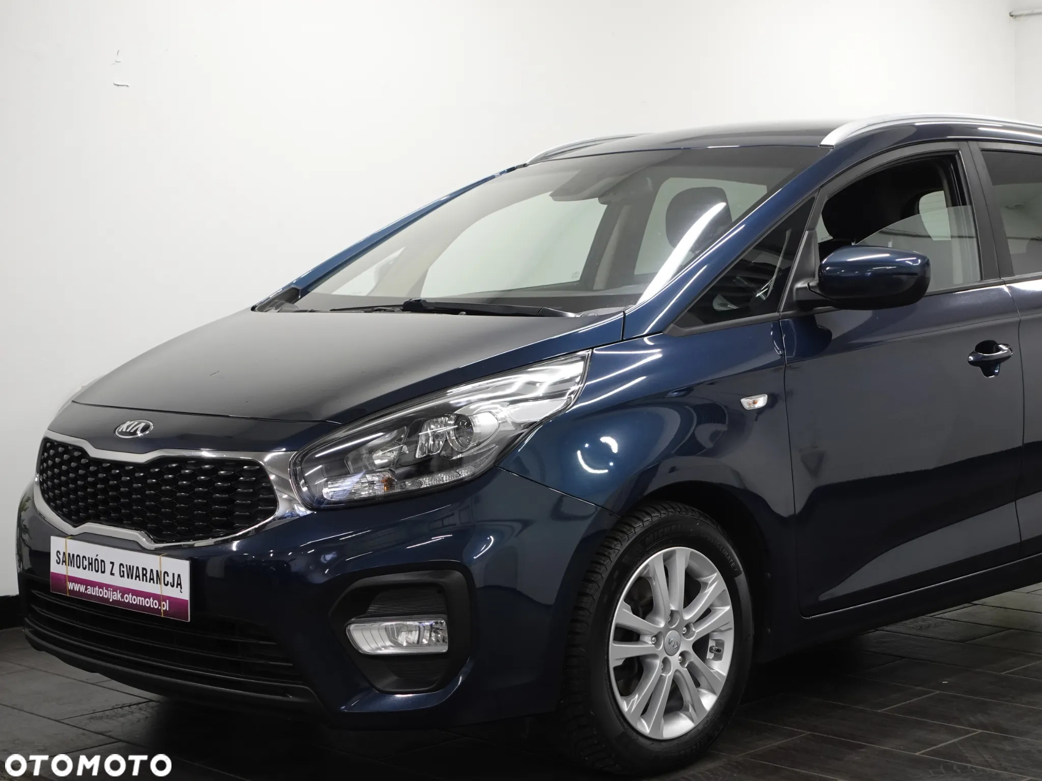 Kia Carens 1.7 CRDi 141 ISG Vision - 14