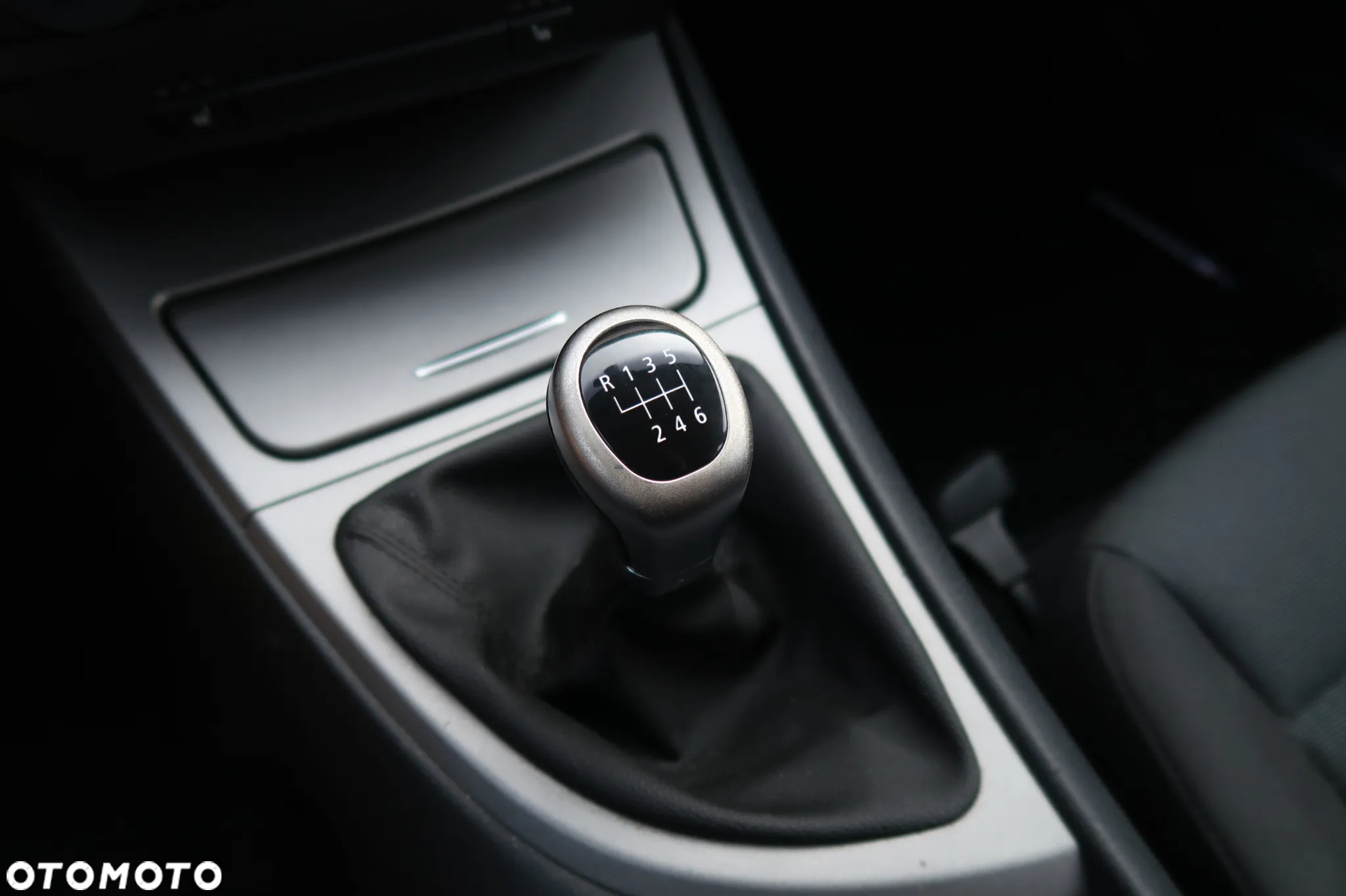 BMW Seria 1 116i - 24