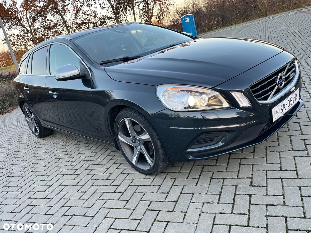 Volvo V60 D3 R-Design Summum - 3