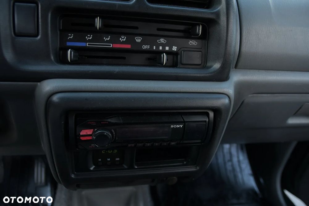 Suzuki Jimny 1.3 - 25