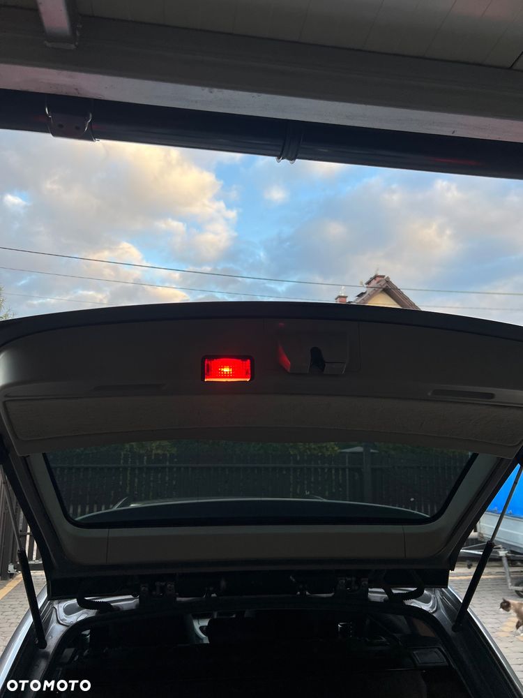 BMW Seria 3 318d Touring - 13