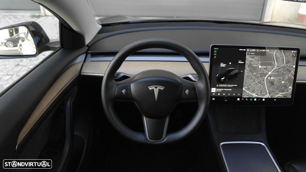 Tesla Model 3 Long Range Tração Traseira - 37
