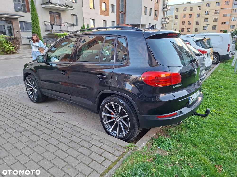 Volkswagen Tiguan - 2