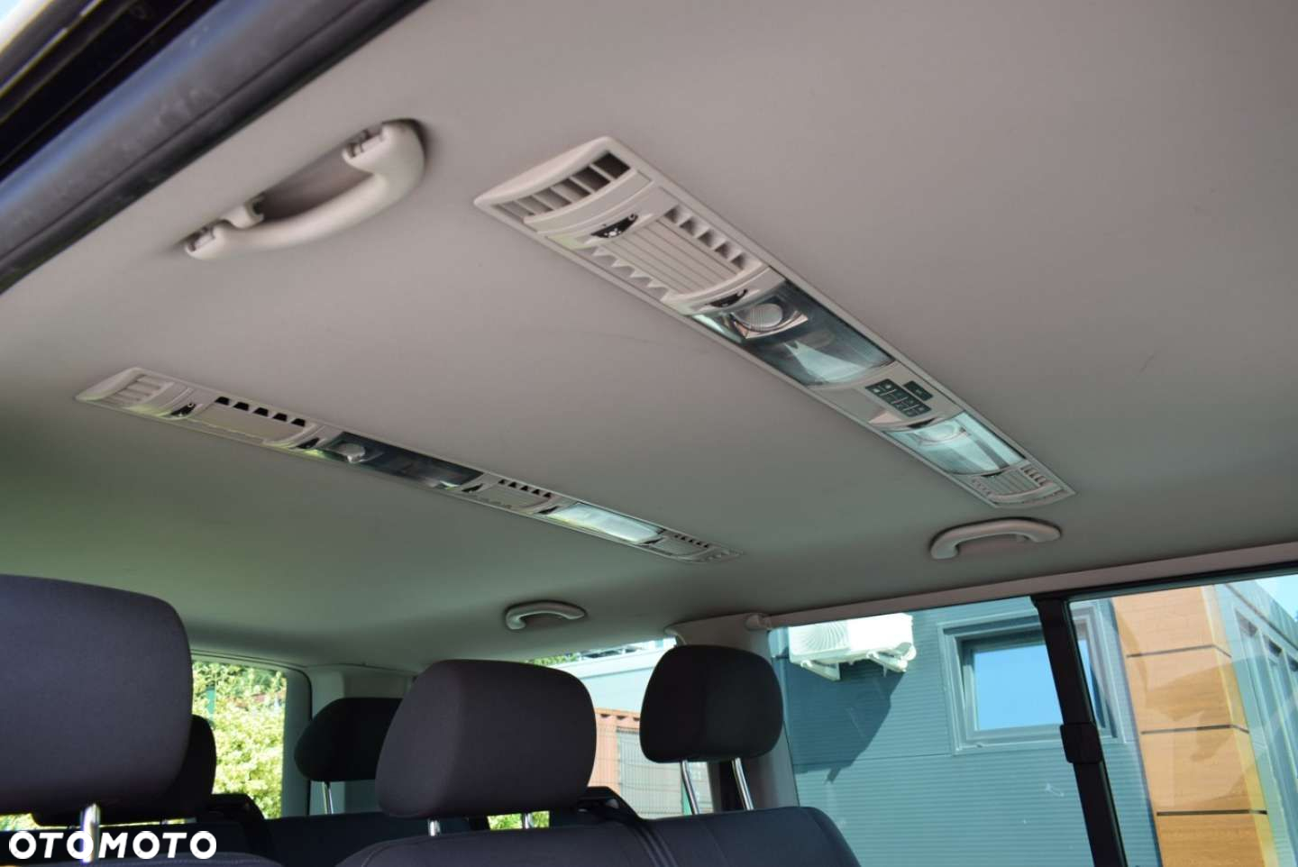 Volkswagen Transporter - 22