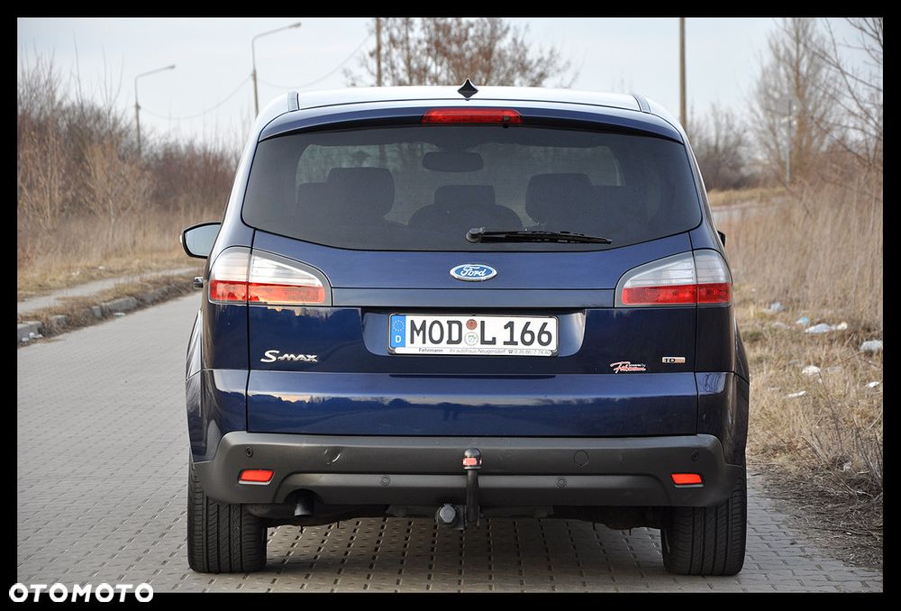 Ford S-Max - 8