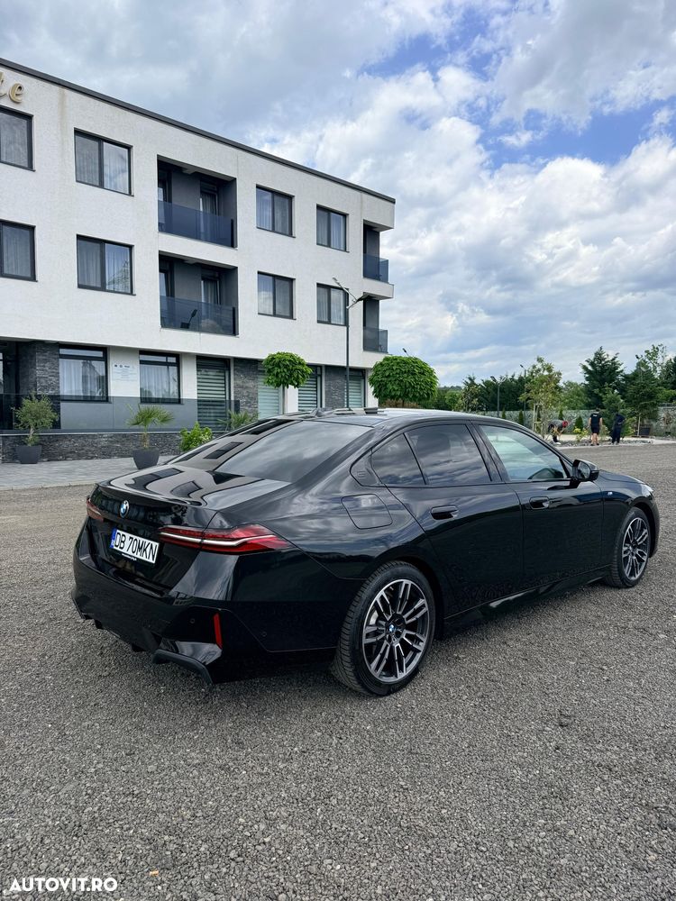 BMW Seria 5 520d AT MHEV - 2
