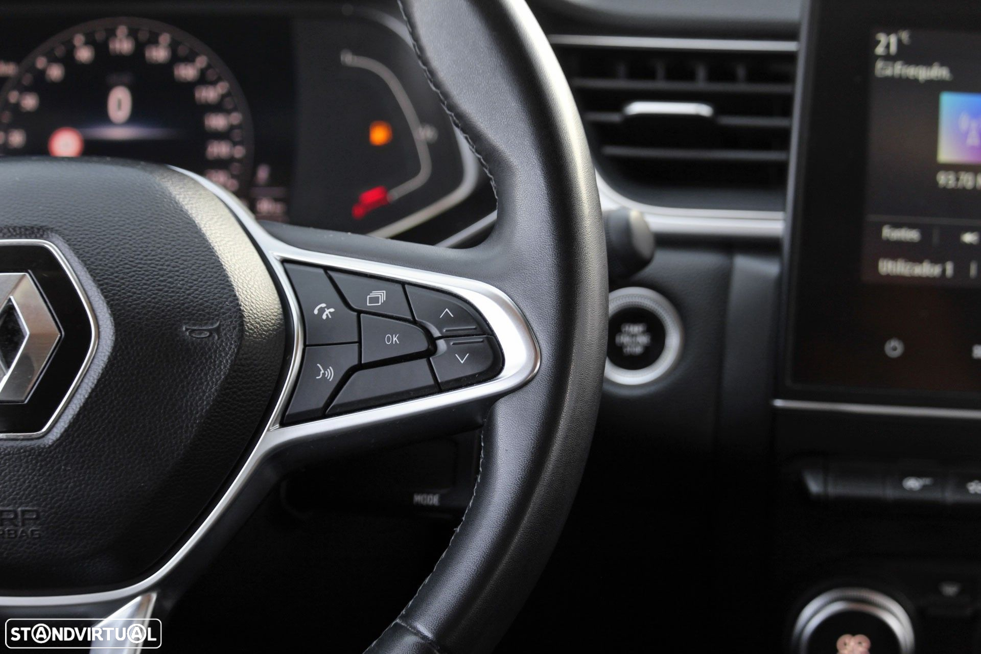 Renault Captur - 21