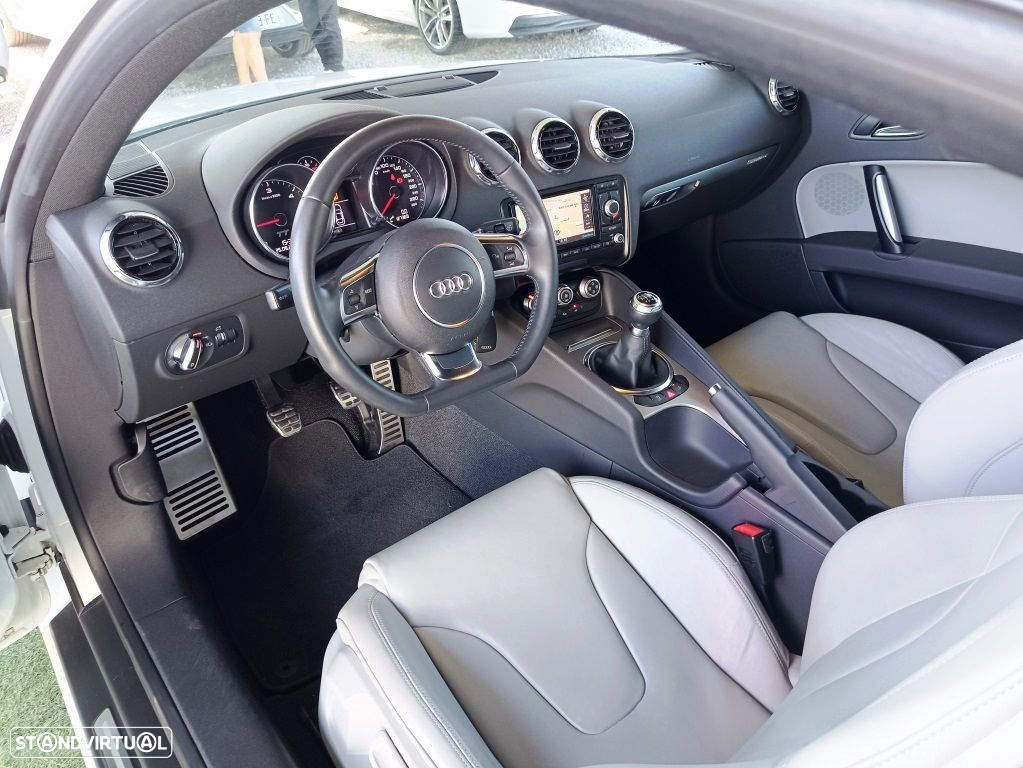 Audi TT Coupé 2.0 TDI quattro Limited Edition - 35