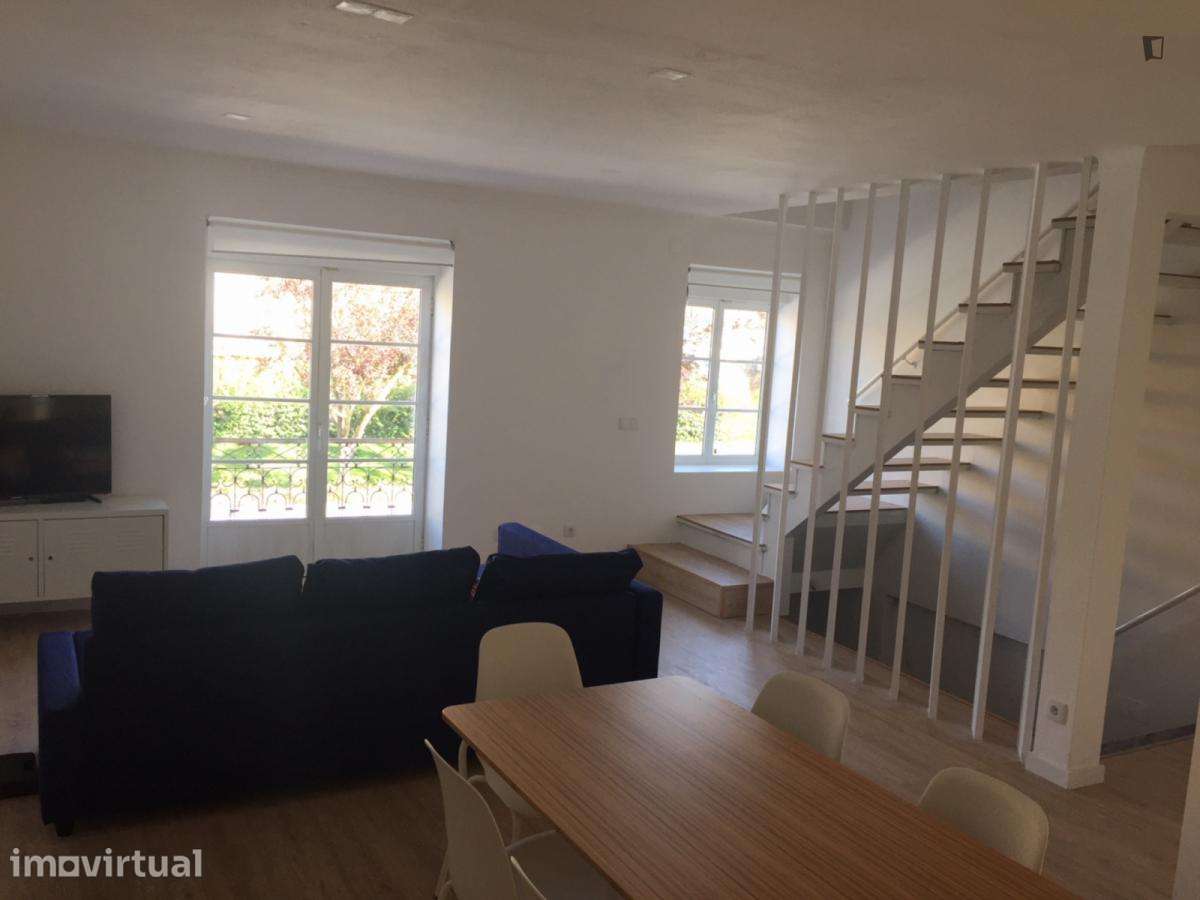 Quarto - localizado em Setubal - Grande imagem: 4/7