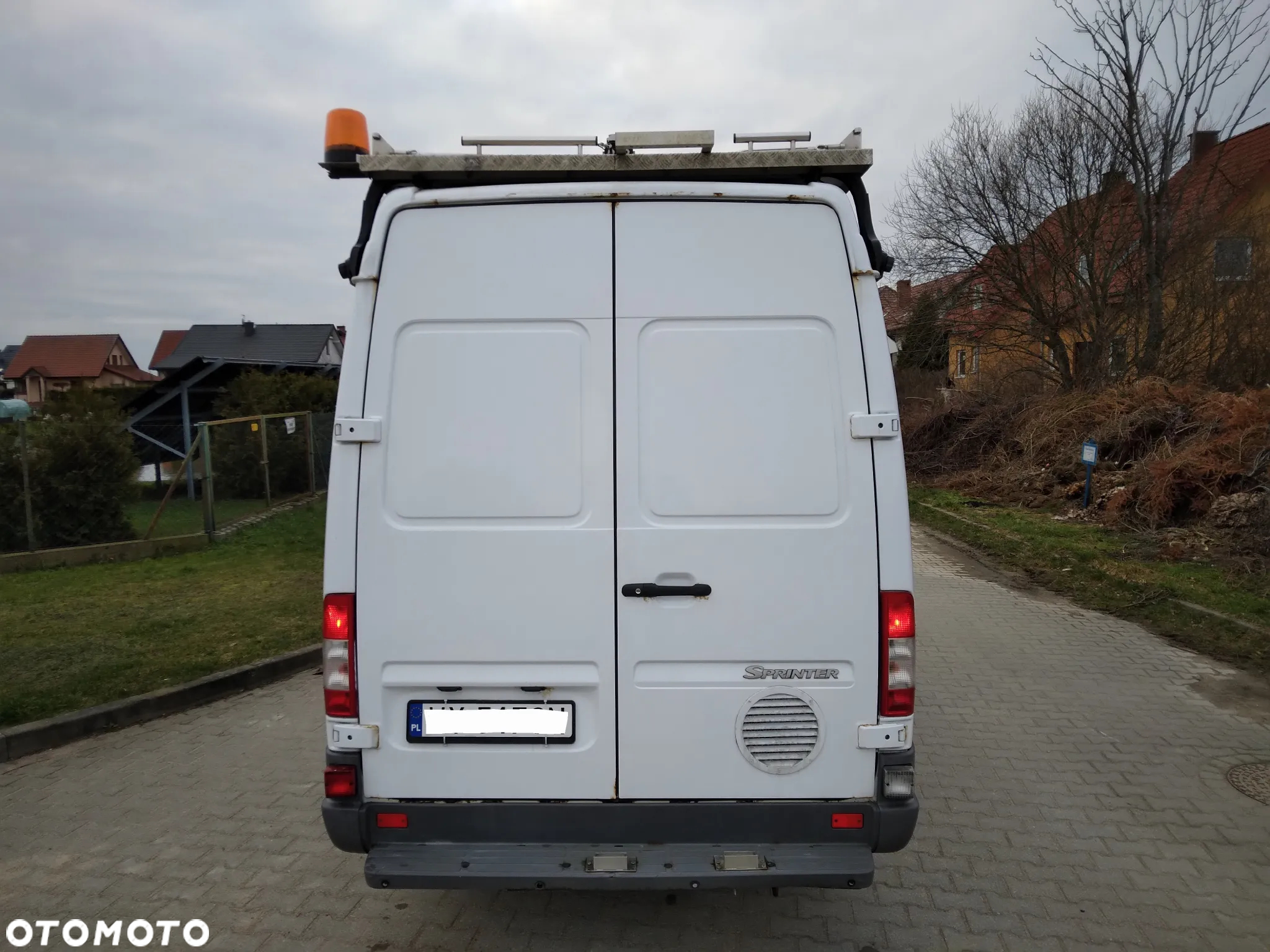 Mercedes-Benz Sprinter - 15