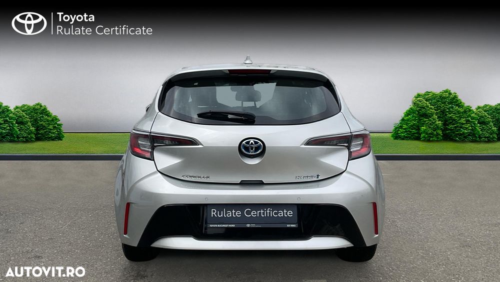 Toyota Corolla 1.8 HSD Dynamic - 8