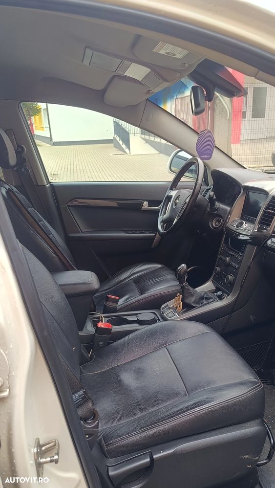 Chevrolet Captiva 2.2 TD AWD LT+ - 6