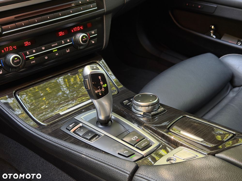 BMW Seria 5 520d Efficient Dynamics Edition Luxury Line - 11