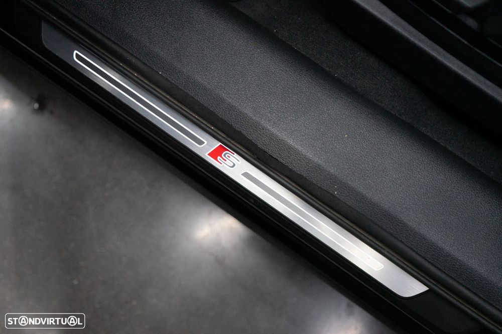 Audi e-tron 50 quattro S line - 28