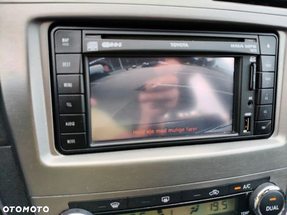 Toyota Avensis 1.8 Sol plus NAVI - 22