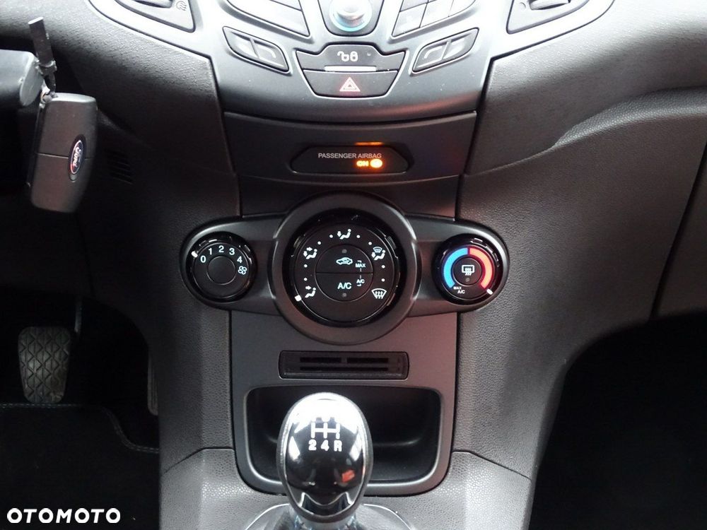 Ford Fiesta - 21