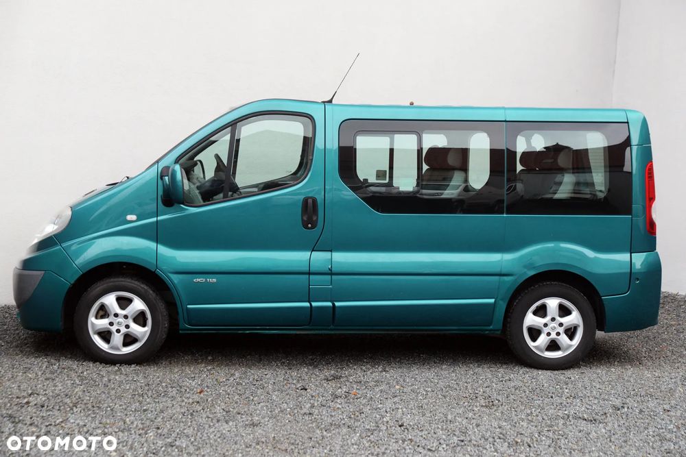 Renault Trafic L1H1 Passenger Lux - 22