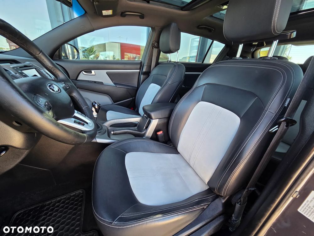 Kia Sportage 1.7 CRDI 2WD Attract - 24