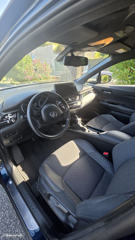 Toyota C-HR 1.8 Hybrid Square Collection - 4