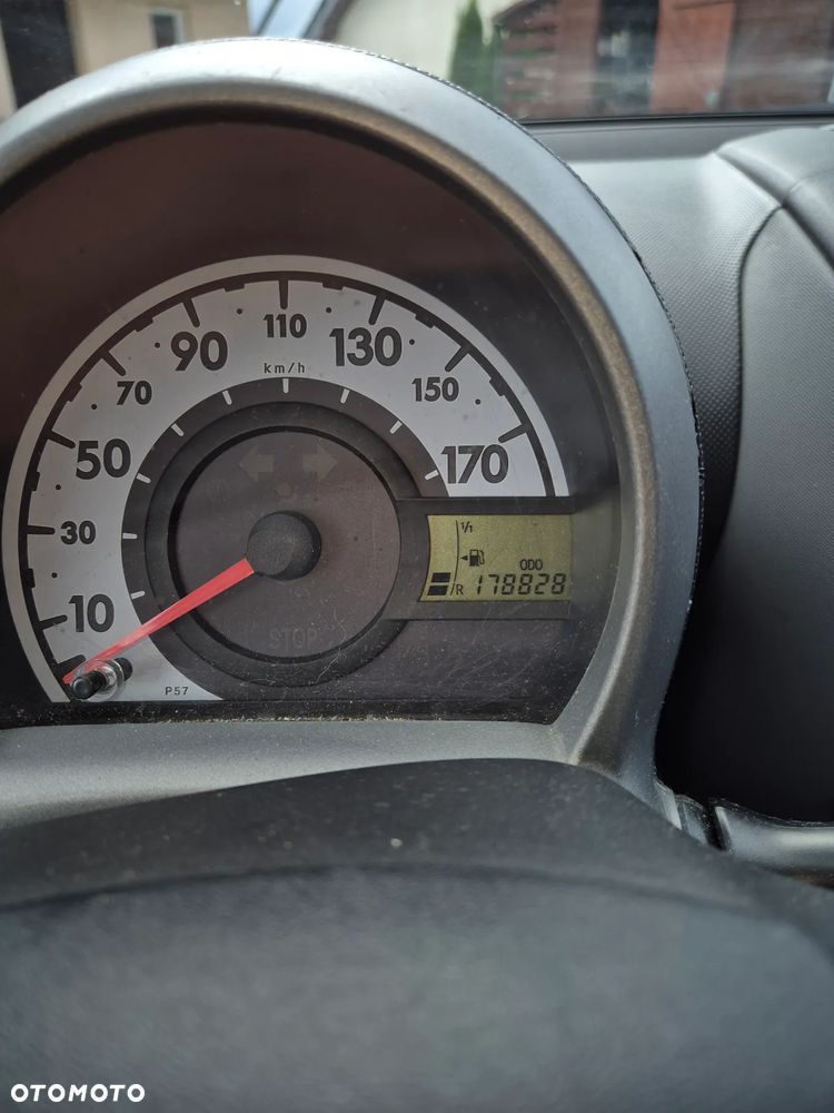 Toyota Aygo 1.4 d Luna - 6