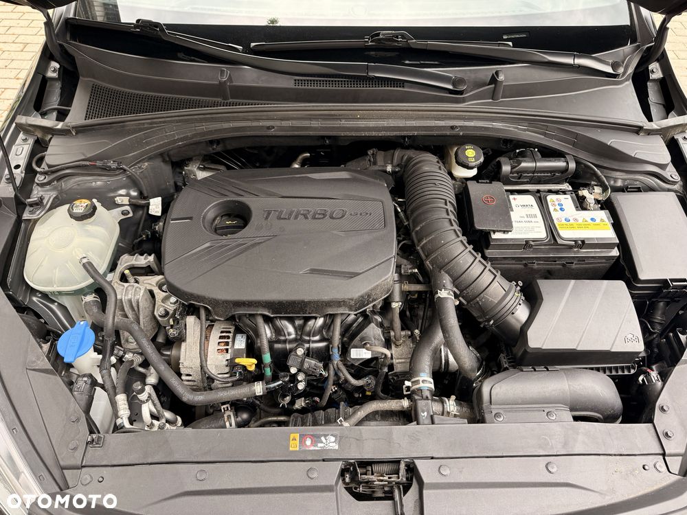 Kia ProCeed 1.6 T-GDI GT DCT - 9