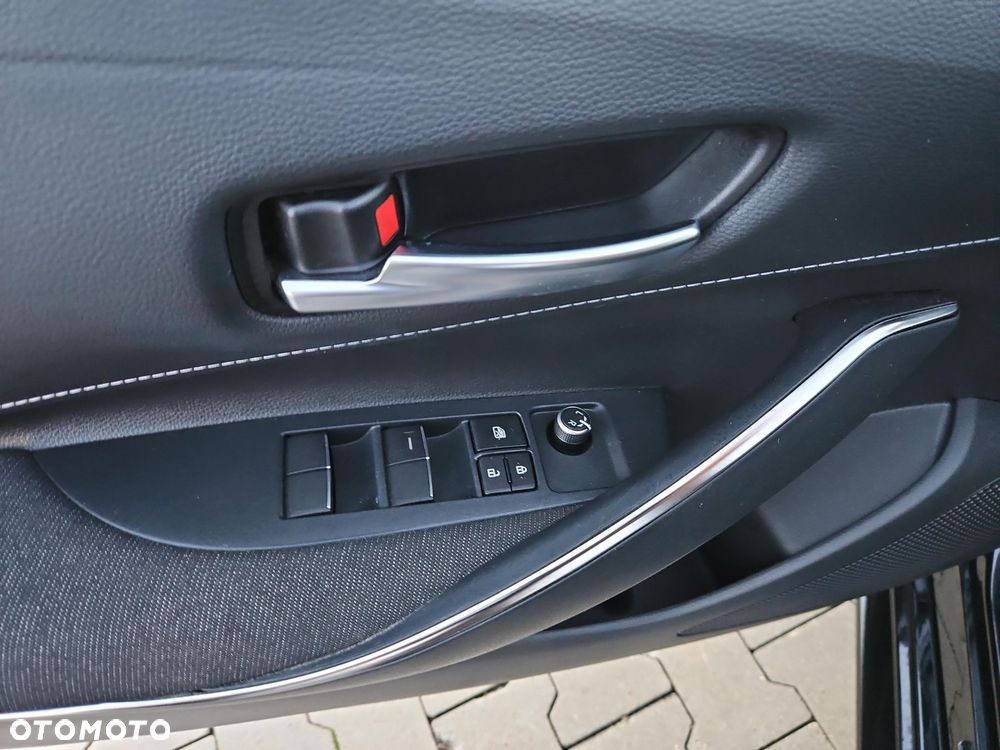 Toyota Corolla 1.8 Hybrid Comfort - 16