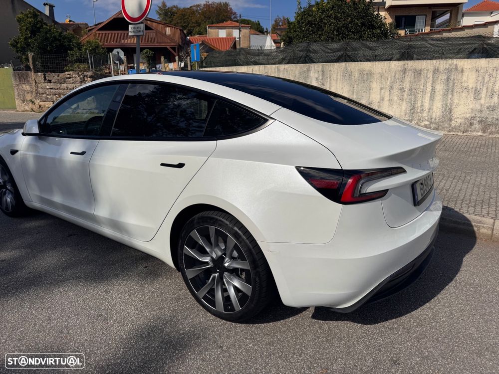 Usado Tesla Model 3 2024 - 38 000 EUR, 33 879 km - Standvirtual.com