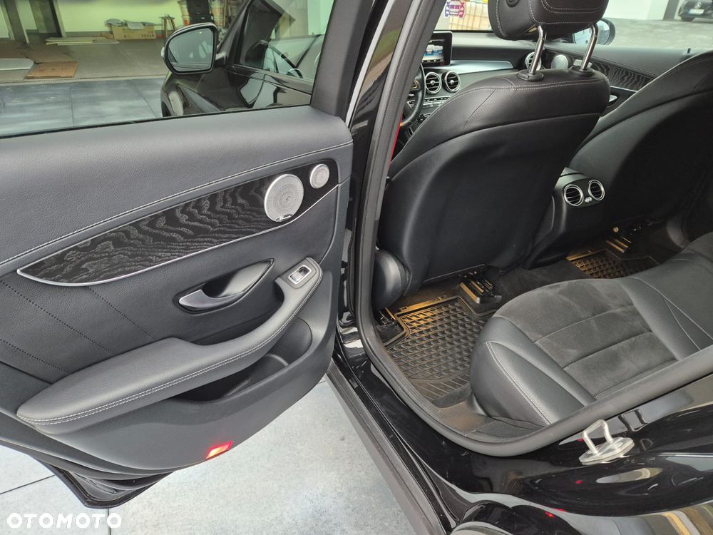 Mercedes-Benz GLC - 12